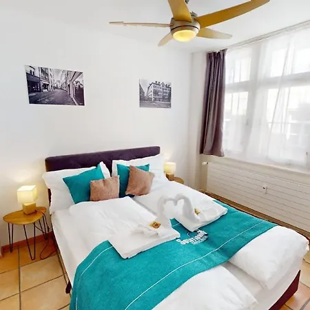 Apartment Solution-grischun - Stadtwohnung - Kaffee&tee - Arbeitsplatz - Tv
